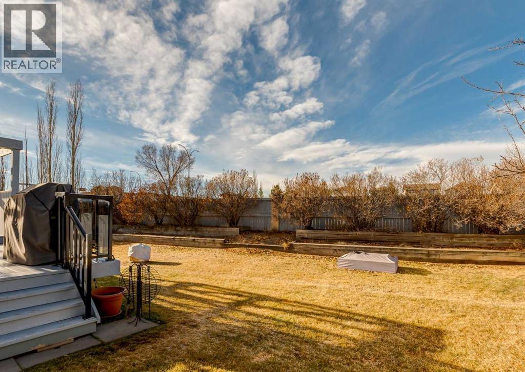 37 Cimarron Meadows Bay, Okotoks, Alberta  T1S 2E4 - Photo 27 - A2271076