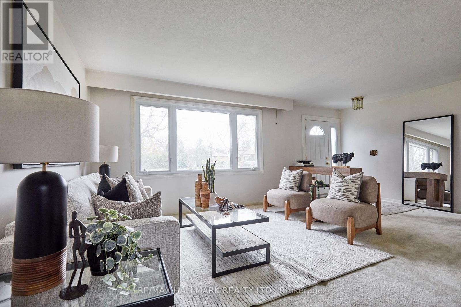 170 Orchard View Boulevard, Oshawa, Ontario  L1G 3P2 - Photo 4 - E12562066