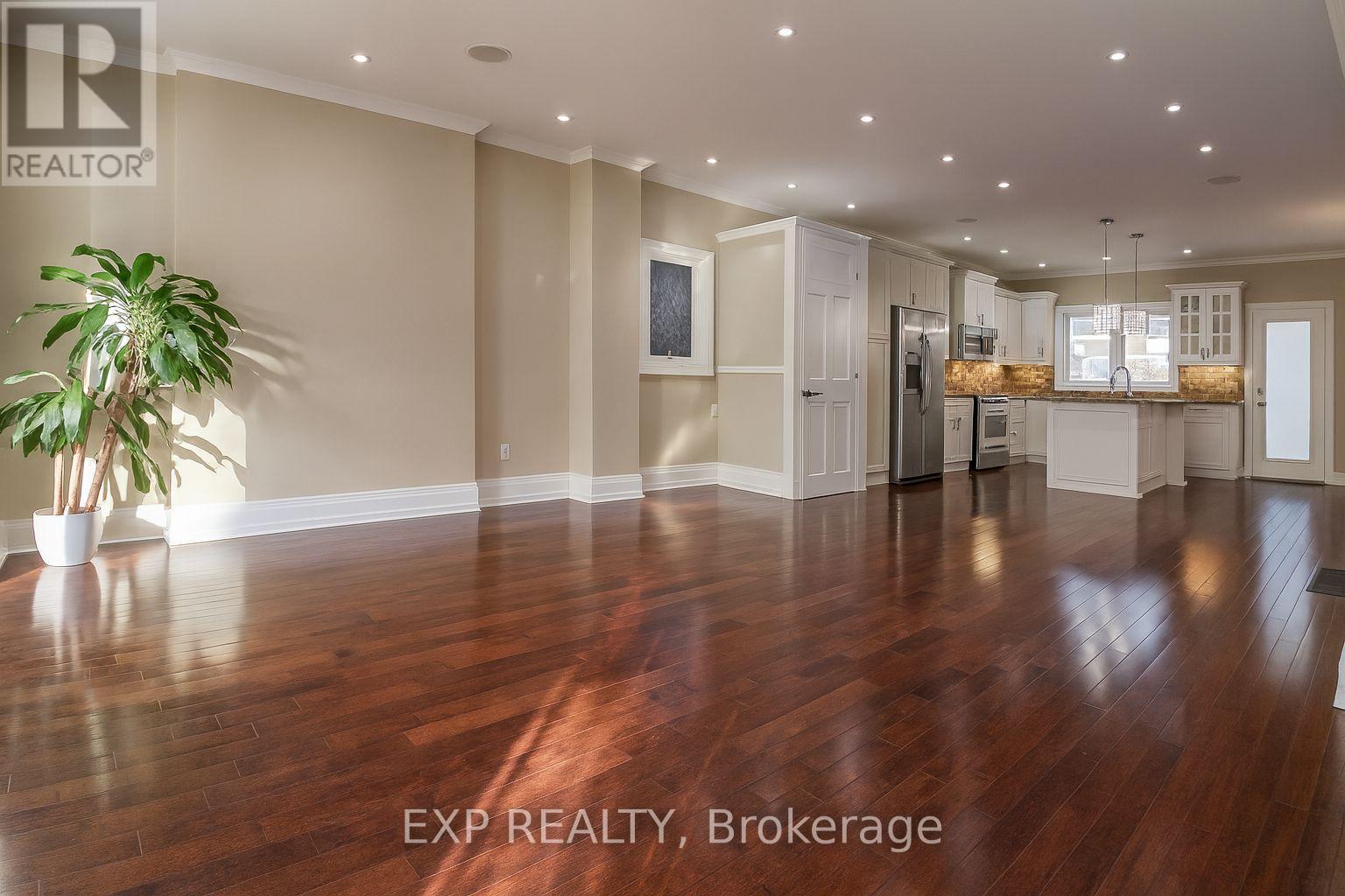 Main - 1291 Pape Avenue, Toronto, Ontario  M4K 3W9 - Photo 2 - E12562110