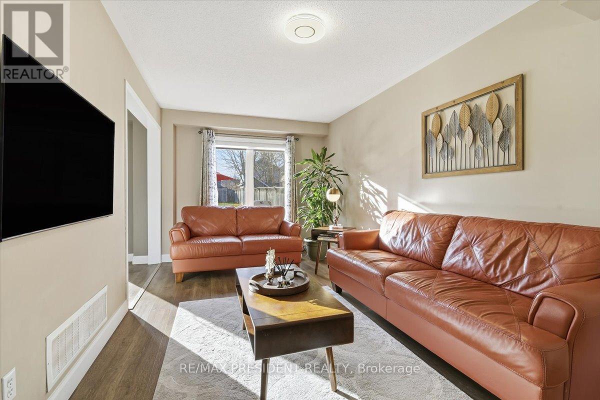 8 Cotton Street, Clarington, Ontario  L1C 5H3 - Photo 12 - E12559892