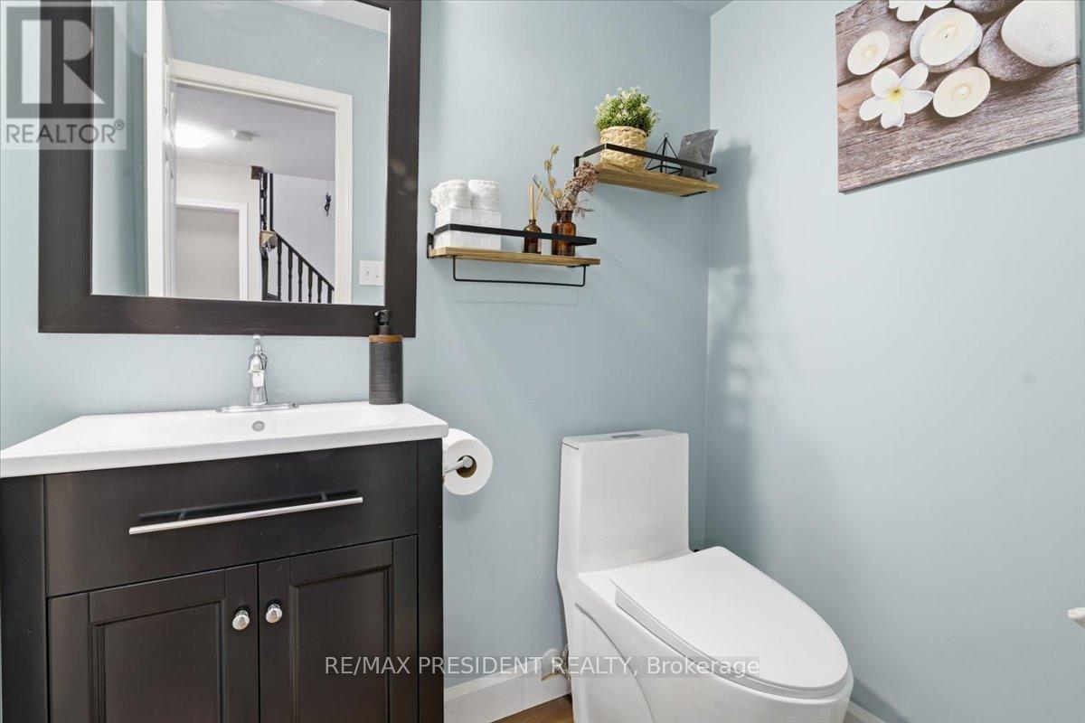 8 Cotton Street, Clarington, Ontario  L1C 5H3 - Photo 9 - E12559892