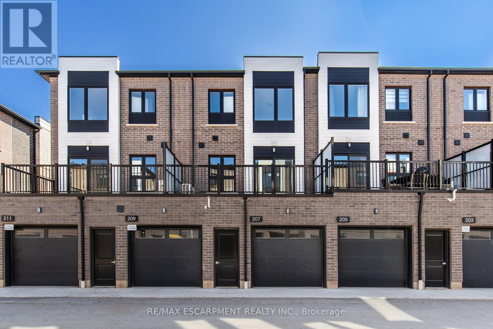 205 Burke Street, Hamilton, Ontario  L0R 2H7 - Photo 37 - X12108851