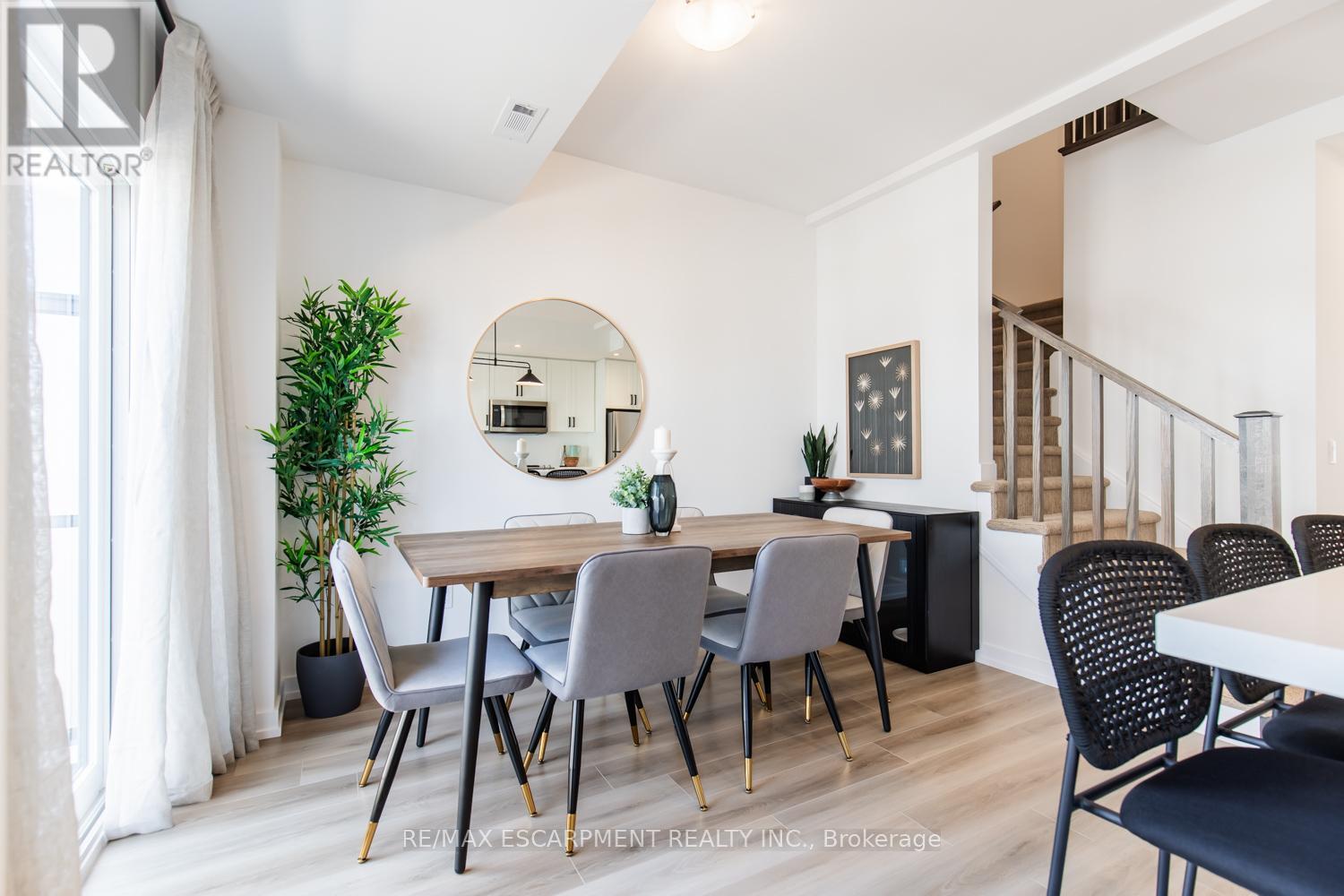 205 Burke Street, Hamilton, Ontario  L0R 2H7 - Photo 16 - X12108851