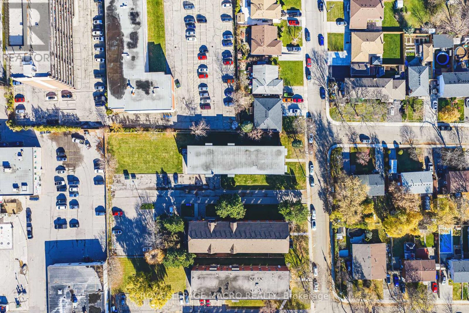 30 Hayden Street, Hamilton, Ontario  L9A 2X2 - Photo 8 - X12556480