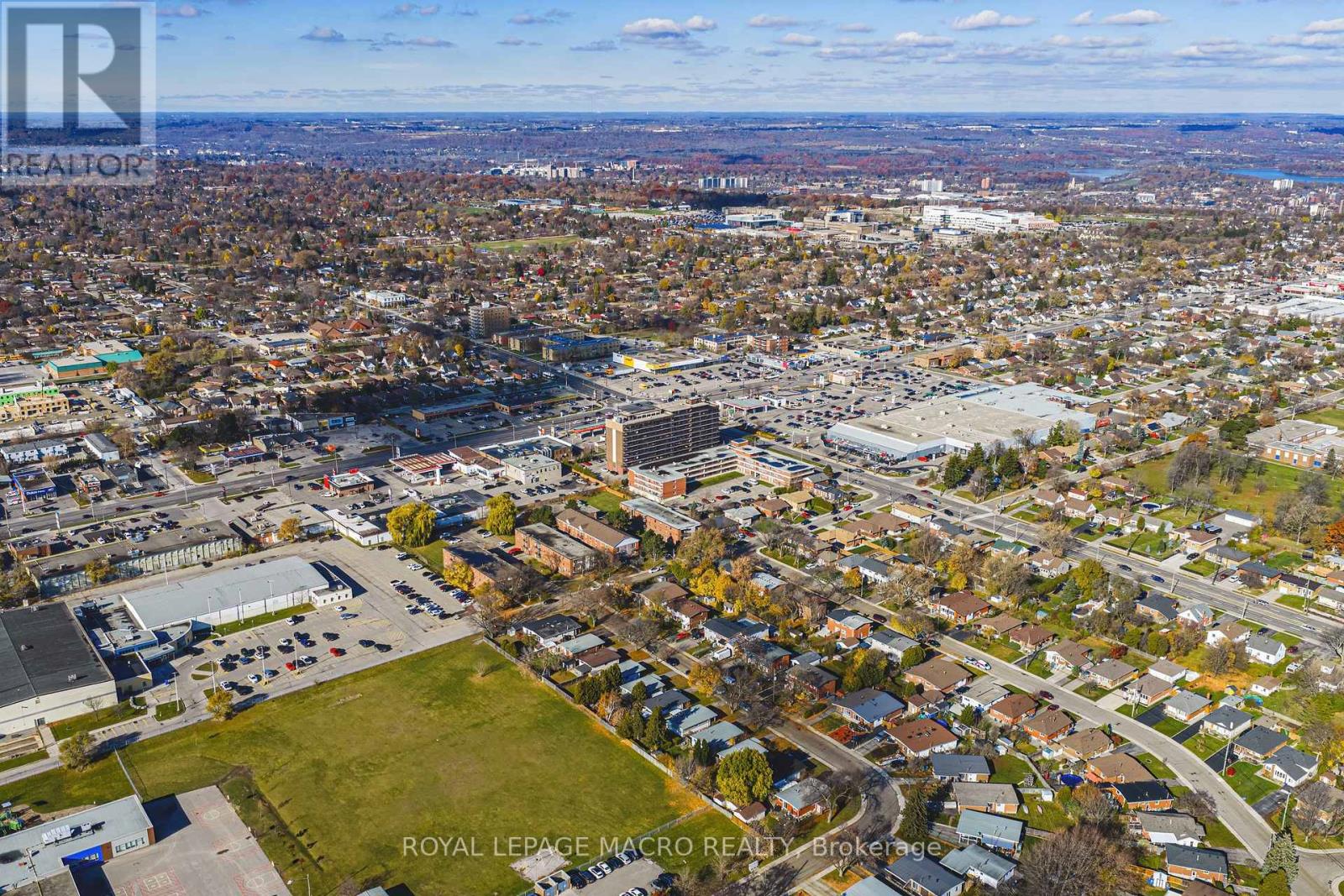 30 Hayden Street, Hamilton, Ontario  L9A 2X2 - Photo 10 - X12556480