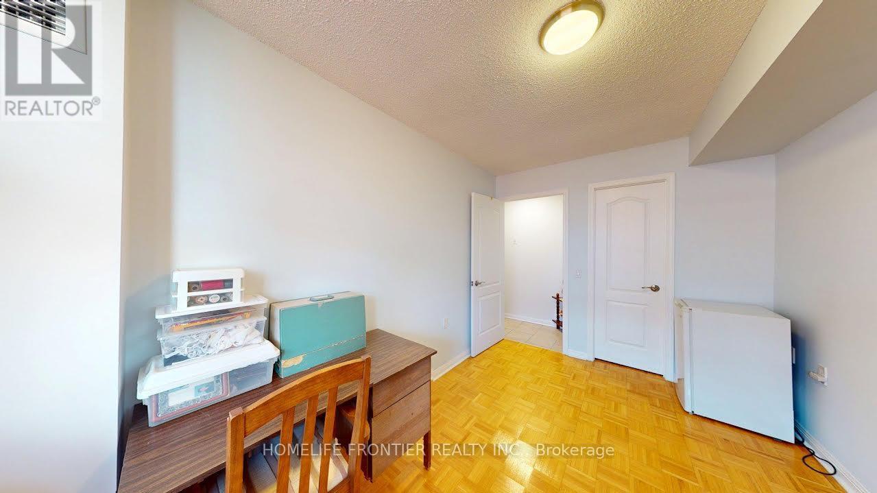 #314 - 2502 Rutherford Road, Vaughan, Ontario  L4K 5N6 - Photo 13 - N12562068