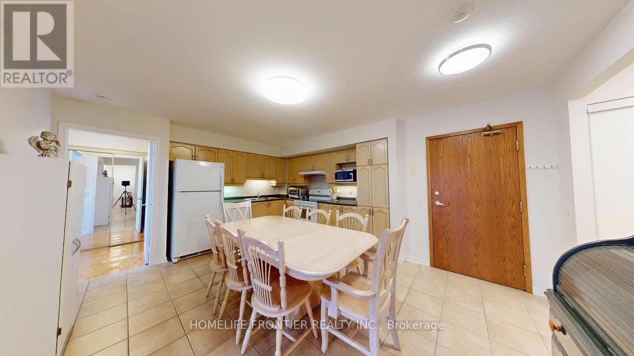 #314 - 2502 Rutherford Road, Vaughan, Ontario  L4K 5N6 - Photo 4 - N12562068