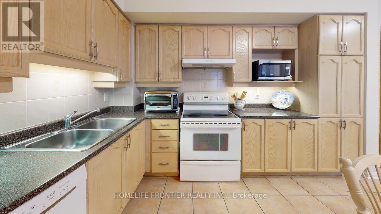 #314 - 2502 Rutherford Road, Vaughan, Ontario  L4K 5N6 - Photo 5 - N12562068