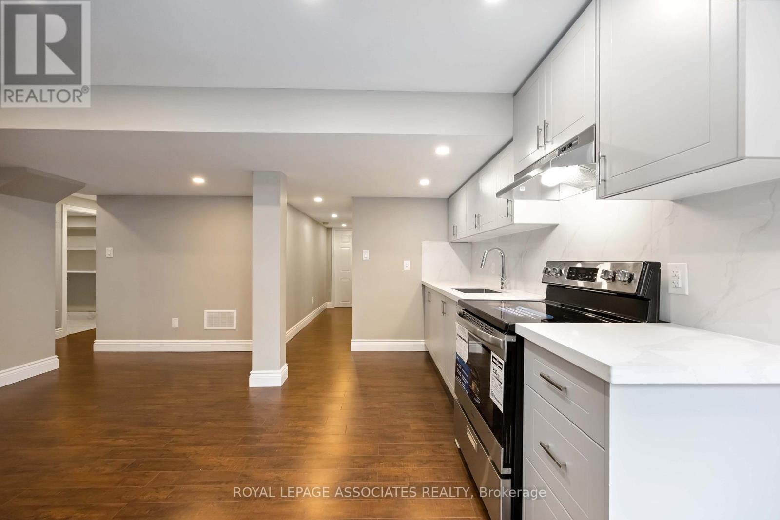 Bsmt - 61 Estrella Crescent, Richmond Hill, Ontario  L4E 0S4 - Photo 12 - N12562094