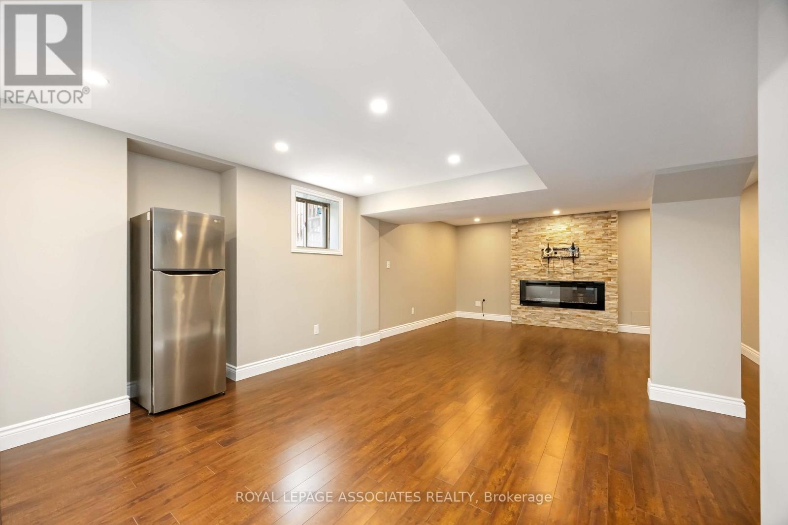 Bsmt - 61 Estrella Crescent, Richmond Hill, Ontario  L4E 0S4 - Photo 25 - N12562094