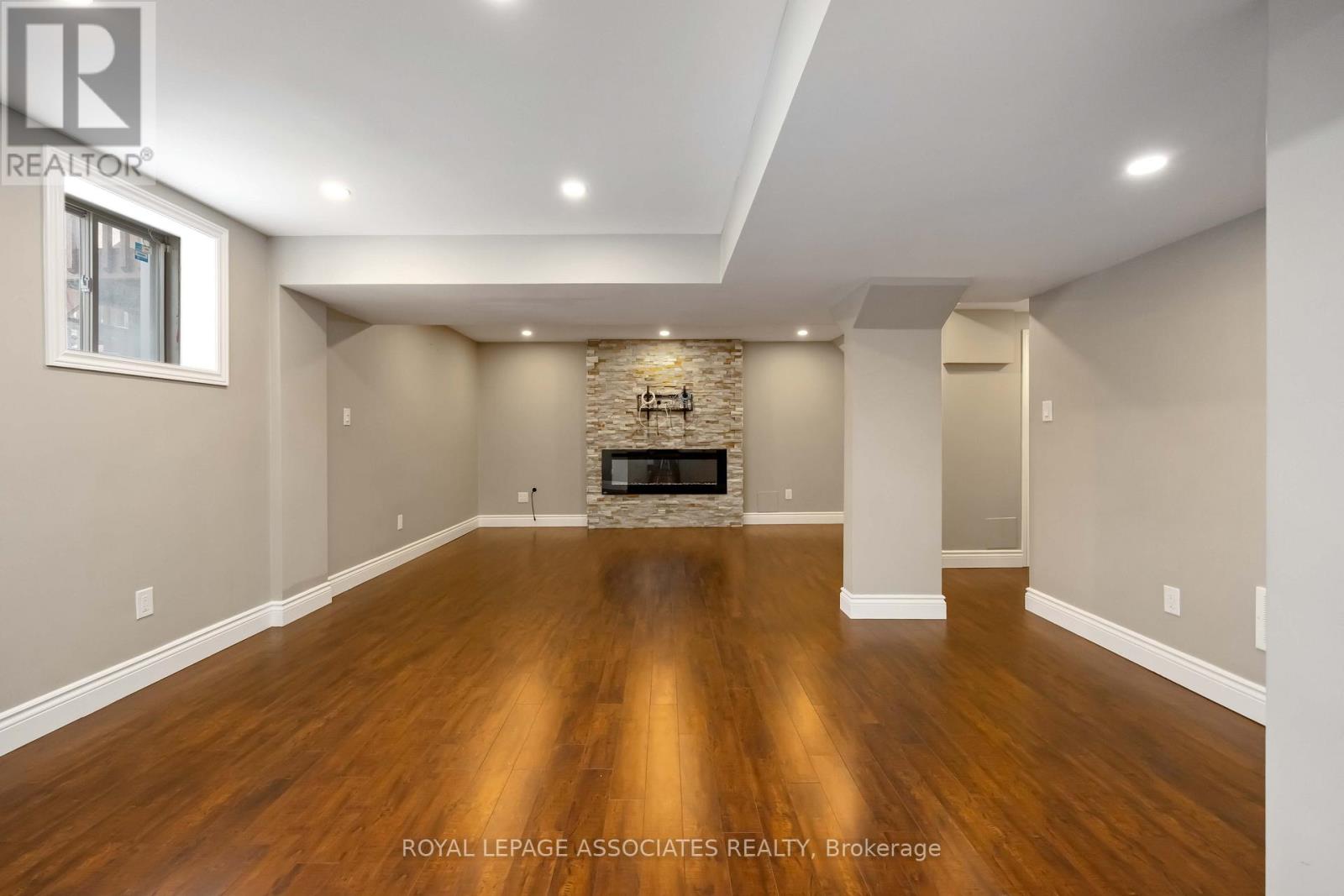 Bsmt - 61 Estrella Crescent, Richmond Hill, Ontario  L4E 0S4 - Photo 3 - N12562094