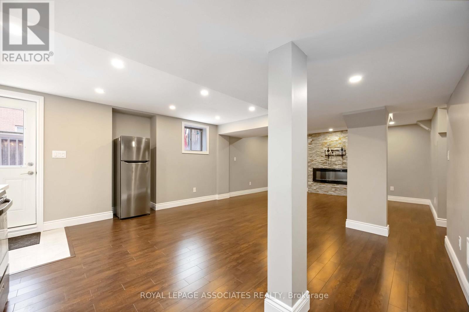 Bsmt - 61 Estrella Crescent, Richmond Hill, Ontario  L4E 0S4 - Photo 8 - N12562094