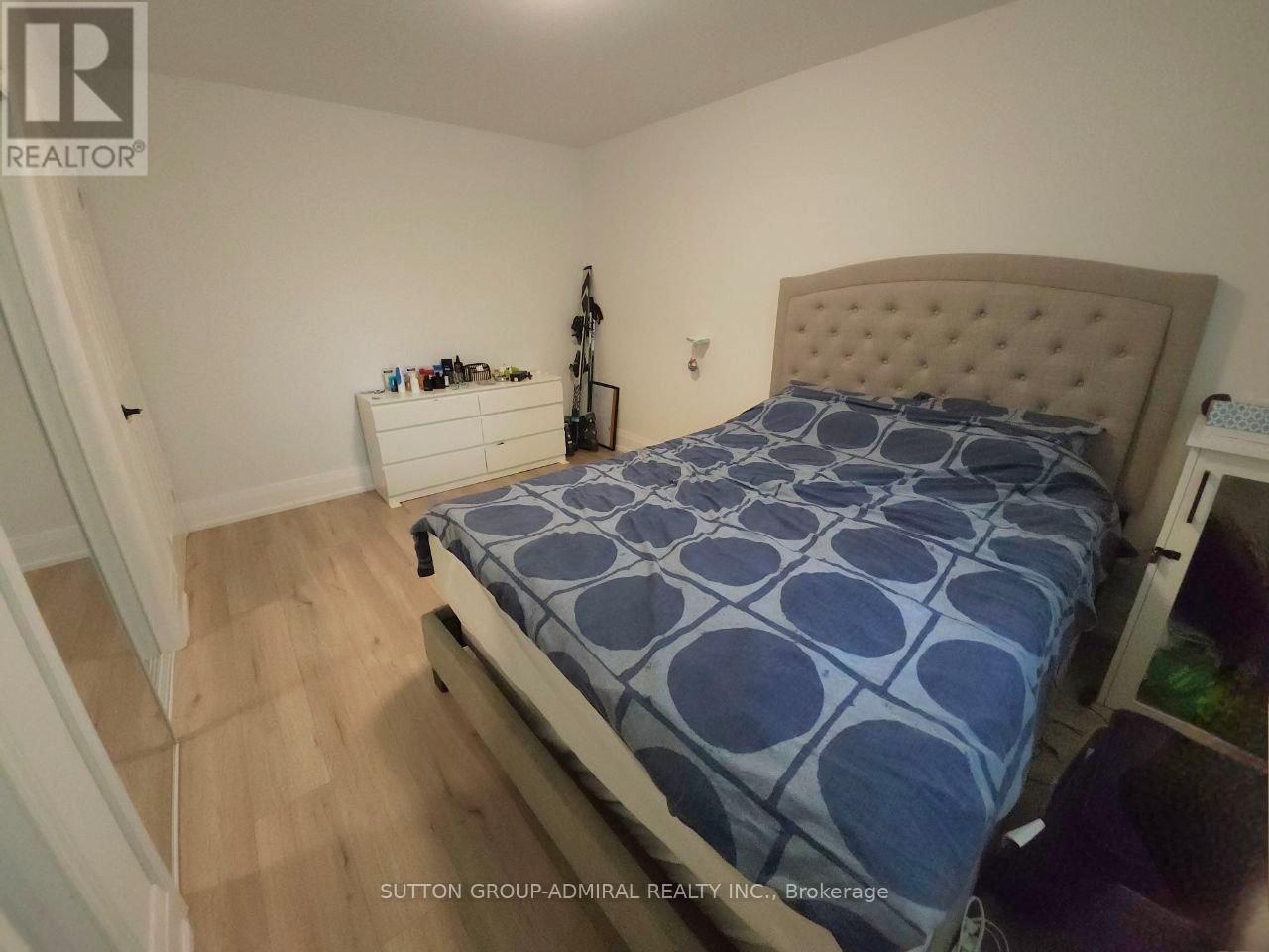 174 St Anthony's Court, Richmond Hill, Ontario  L4C 4T3 - Photo 12 - N12562102