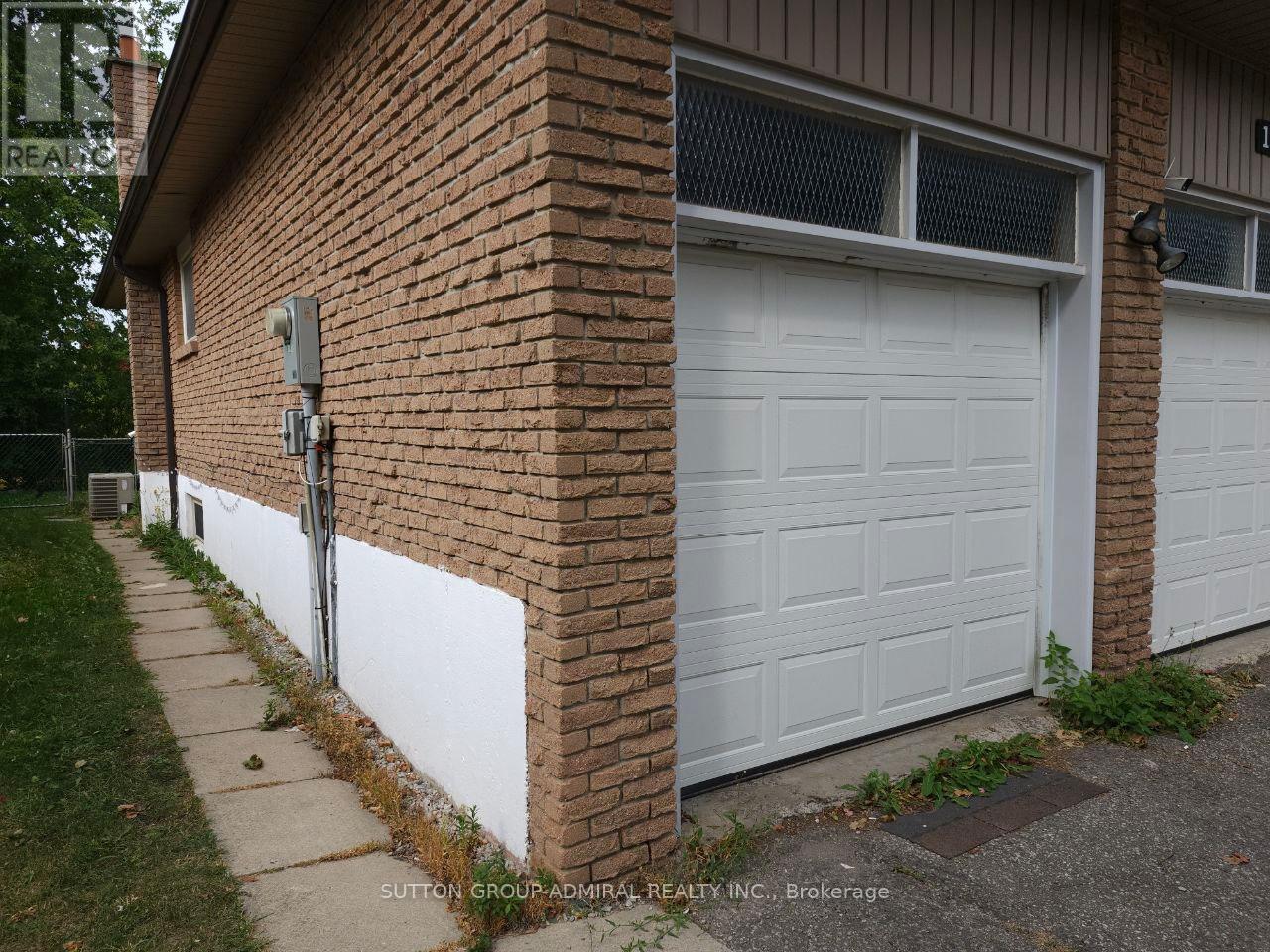 174 St Anthony's Court, Richmond Hill, Ontario  L4C 4T3 - Photo 20 - N12562102