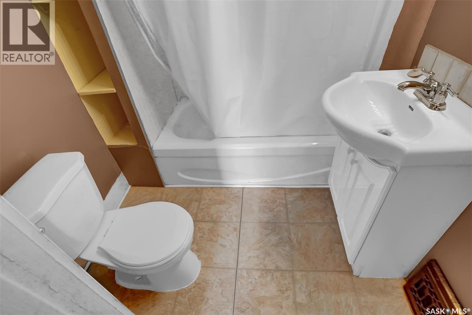 1343 Elphinstone Street, Regina, Saskatchewan  S4T 3M5 - Photo 18 - SK024409