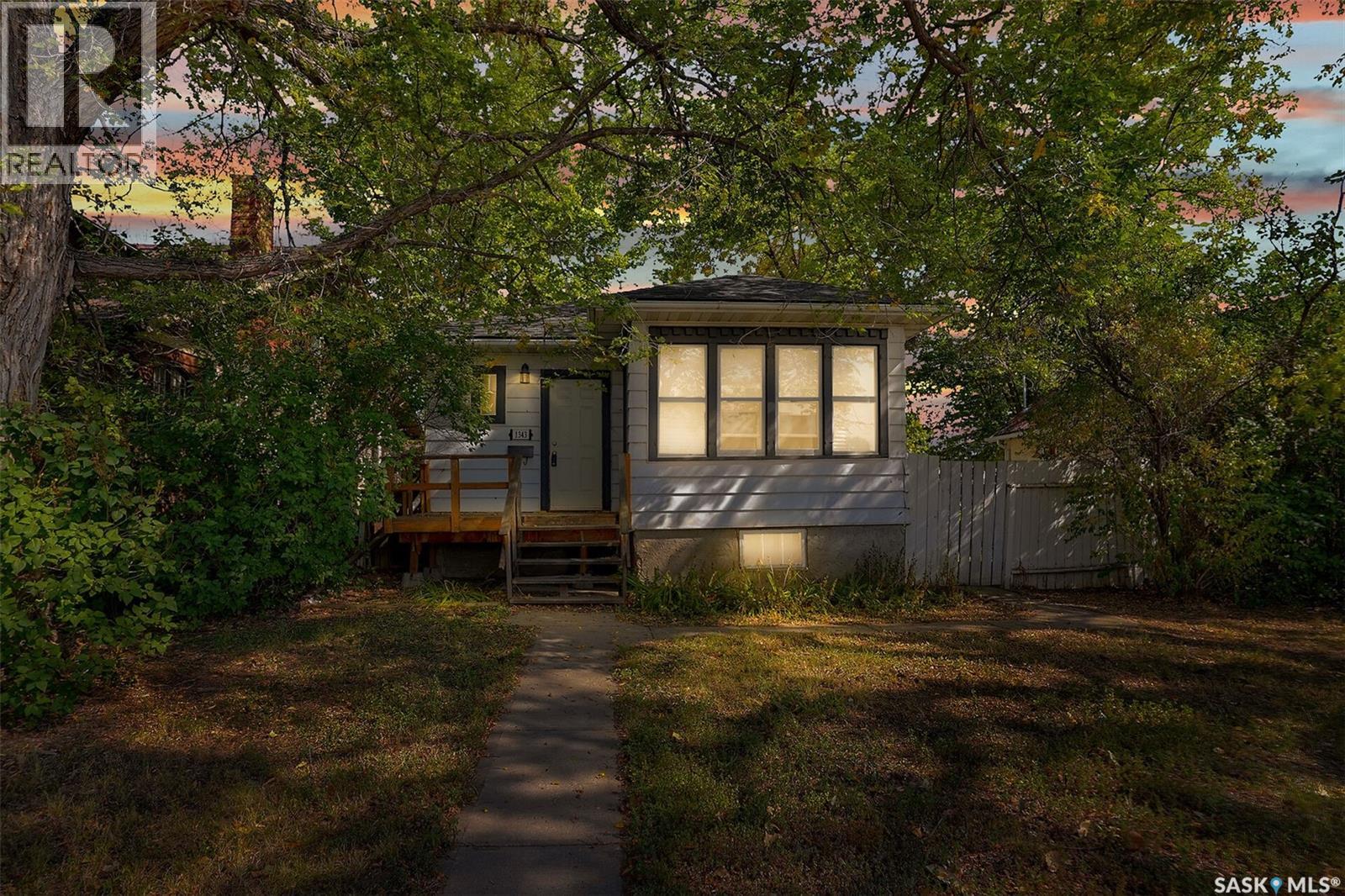 1343 Elphinstone Street, Regina, Saskatchewan  S4T 3M5 - Photo 4 - SK024409