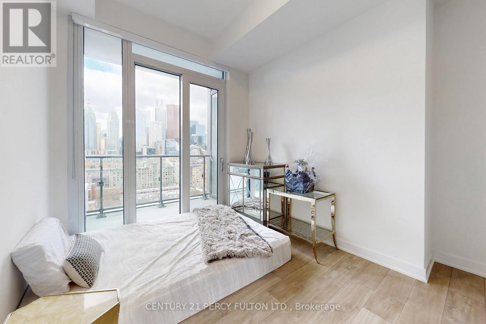 1555 - 121 Lower Sherbourne Street, Toronto, Ontario  M5A 0W8 - Photo 17 - C12560888