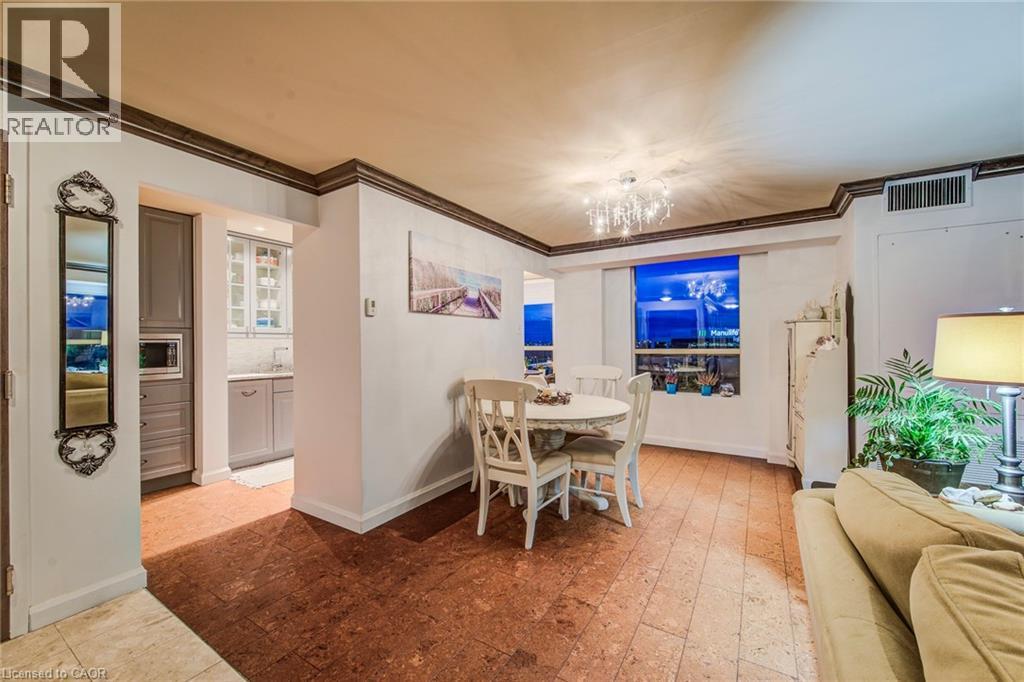 30 Blue Springs Drive Unit# Ph4, Waterloo, Ontario  N2J 4T2 - Photo 15 - 40789048