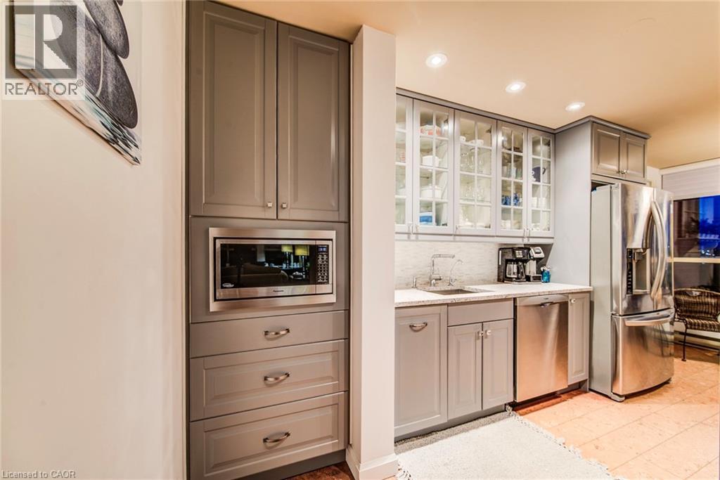 30 Blue Springs Drive Unit# Ph4, Waterloo, Ontario  N2J 4T2 - Photo 4 - 40789048