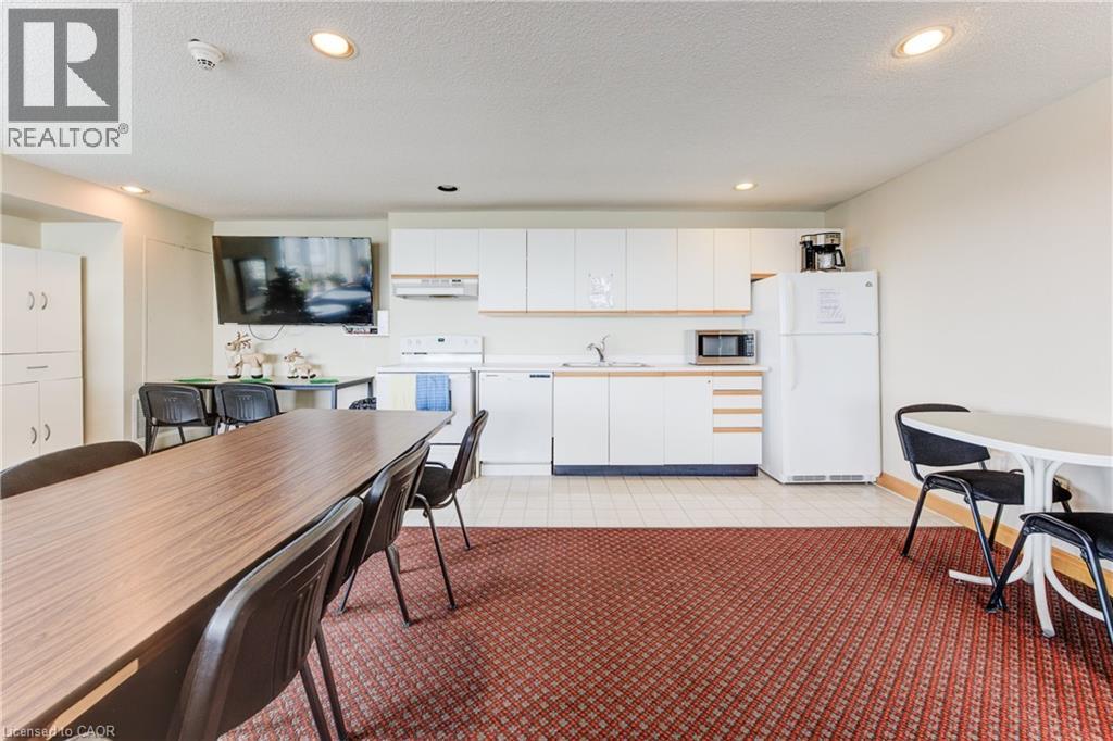 30 Blue Springs Drive Unit# Ph4, Waterloo, Ontario  N2J 4T2 - Photo 41 - 40789048