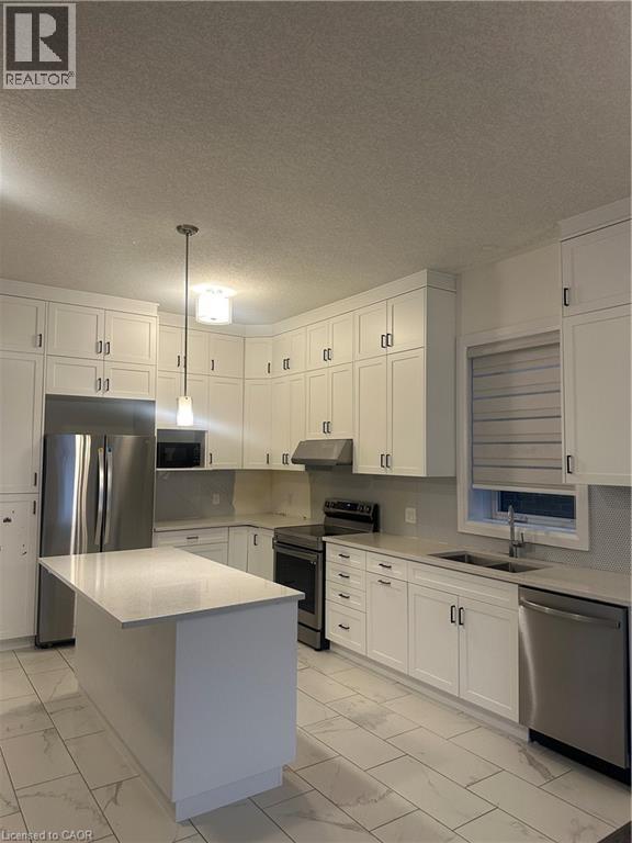 681 Benninger Drive, Kitchener, Ontario  N2E 0J2 - Photo 7 - 40788446