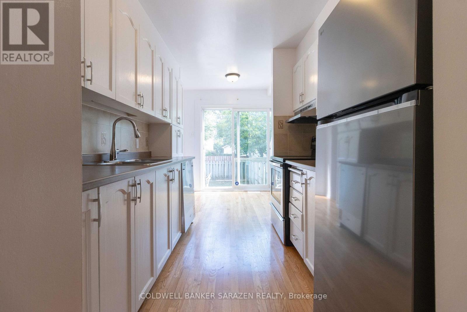 98 Grassy Plains Drive, Ottawa, Ontario  K2M 2N3 - Photo 10 - X12367948