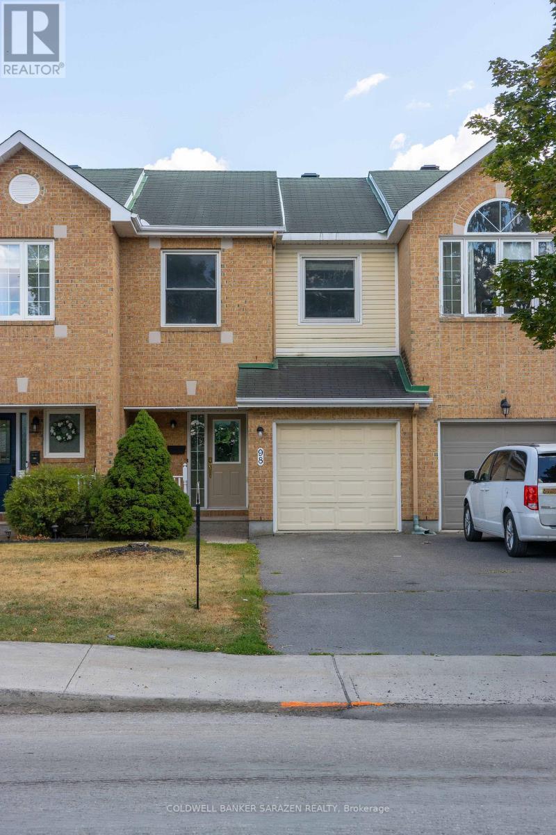 98 Grassy Plains Drive, Ottawa, Ontario  K2M 2N3 - Photo 5 - X12367948