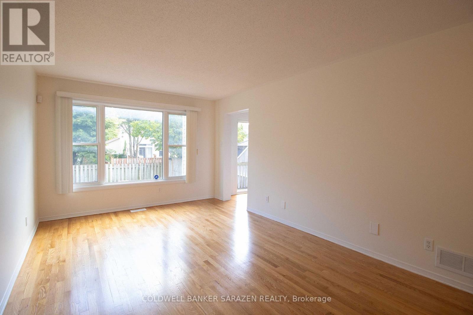 98 Grassy Plains Drive, Ottawa, Ontario  K2M 2N3 - Photo 8 - X12367948