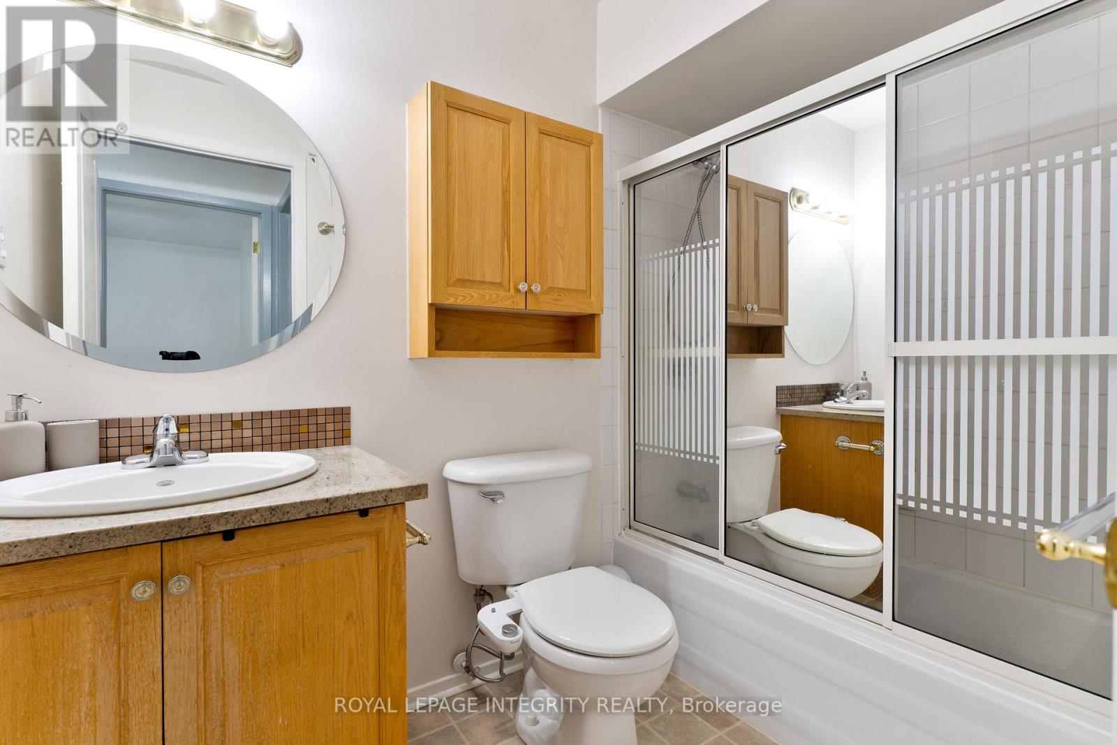 406 - 270 Brittany Drive, Ottawa, Ontario  K1K 4M3 - Photo 10 - X12420396