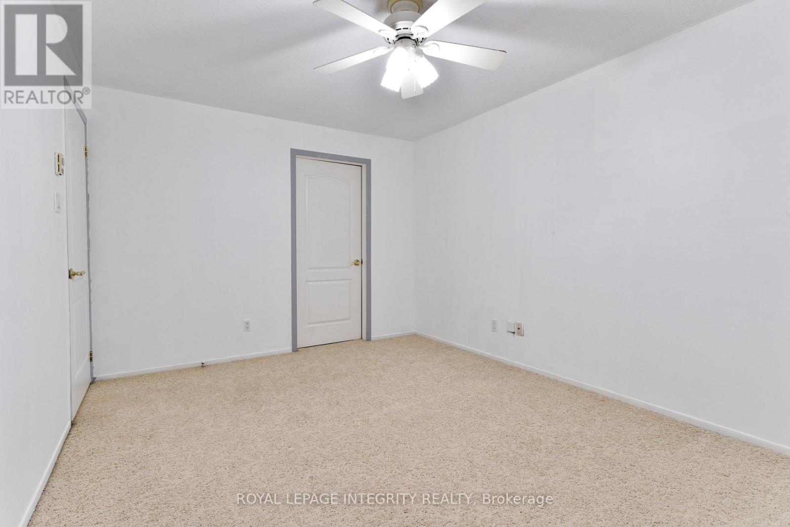 406 - 270 Brittany Drive, Ottawa, Ontario  K1K 4M3 - Photo 12 - X12420396