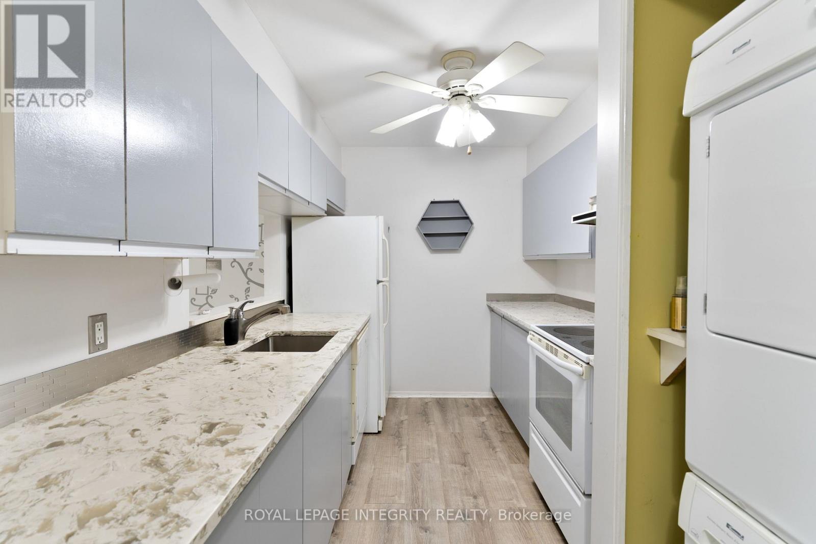 406 - 270 Brittany Drive, Ottawa, Ontario  K1K 4M3 - Photo 7 - X12420396