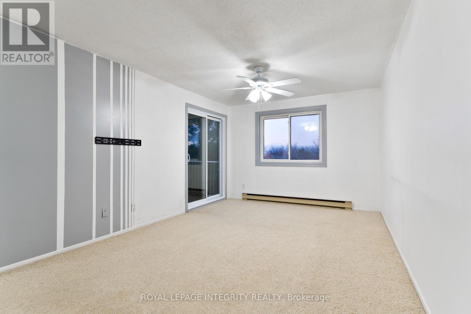 406 - 270 Brittany Drive, Ottawa, Ontario  K1K 4M3 - Photo 6 - X12420396