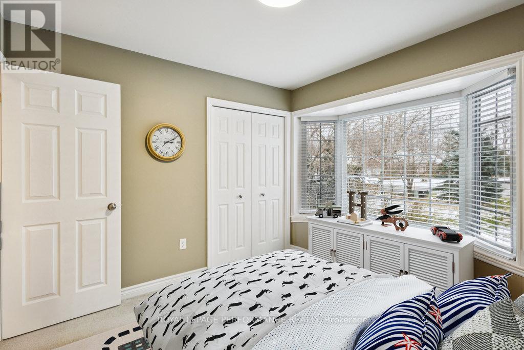 7051 Donwel Drive, Ottawa, Ontario  K4P 1M7 - Photo 19 - X12558946