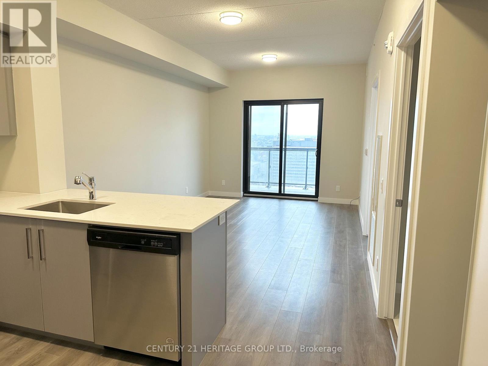 1813 - 15 Queen Street S, Hamilton, Ontario  L8P 0C6 - Photo 6 - X12556908