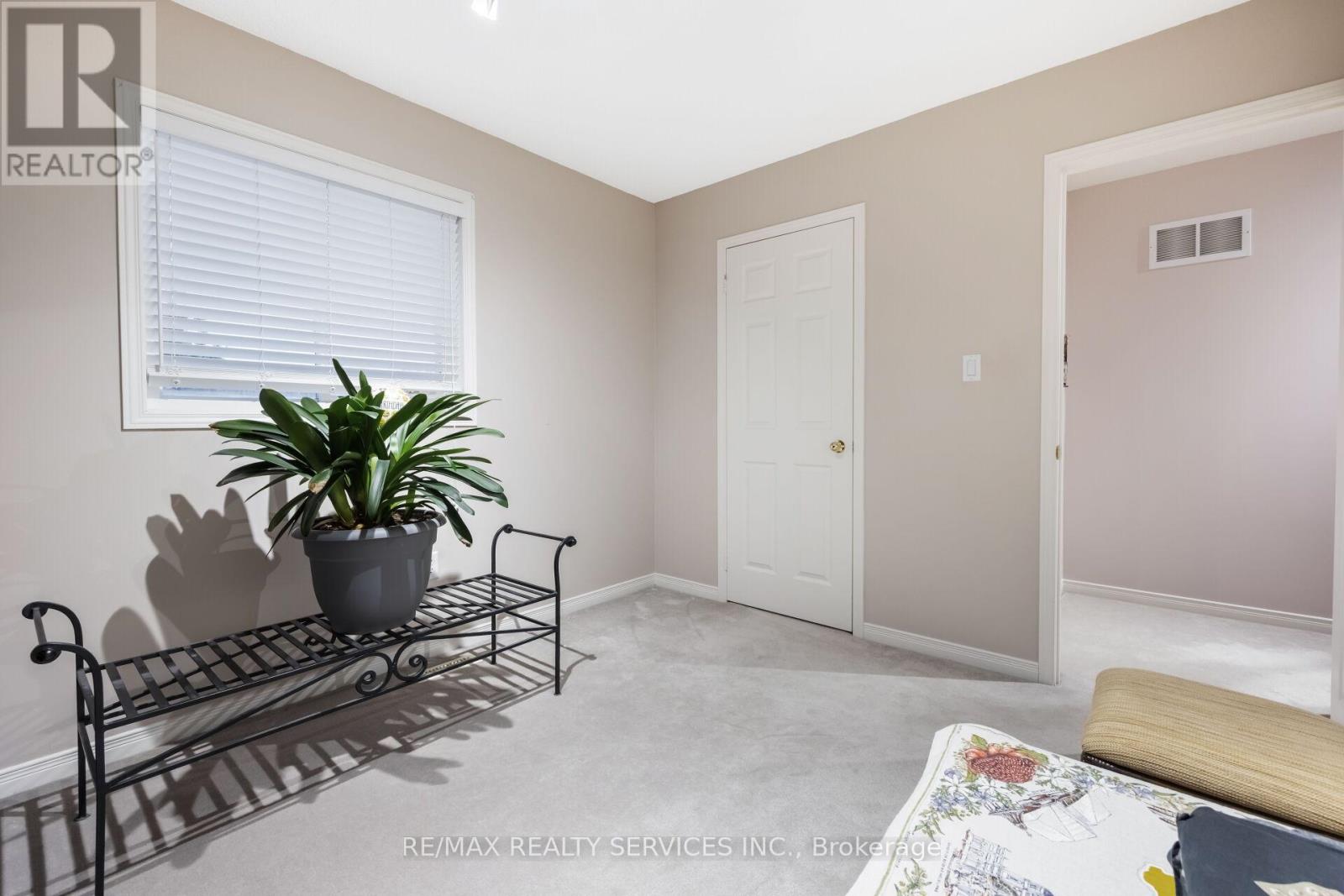 56 Pappain Crescent, Brampton, Ontario  L7A 3J6 - Photo 35 - W12562034