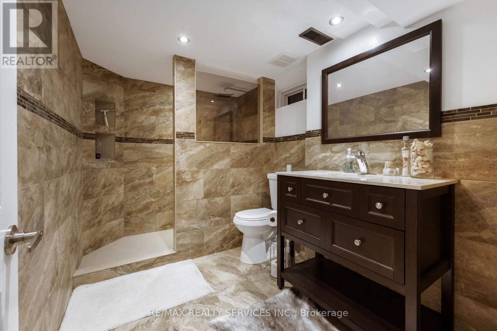 56 Pappain Crescent, Brampton, Ontario  L7A 3J6 - Photo 42 - W12562034