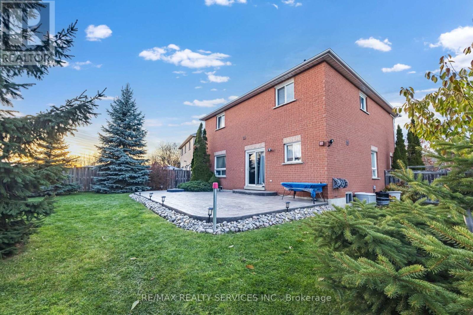 56 Pappain Crescent, Brampton, Ontario  L7A 3J6 - Photo 49 - W12562034