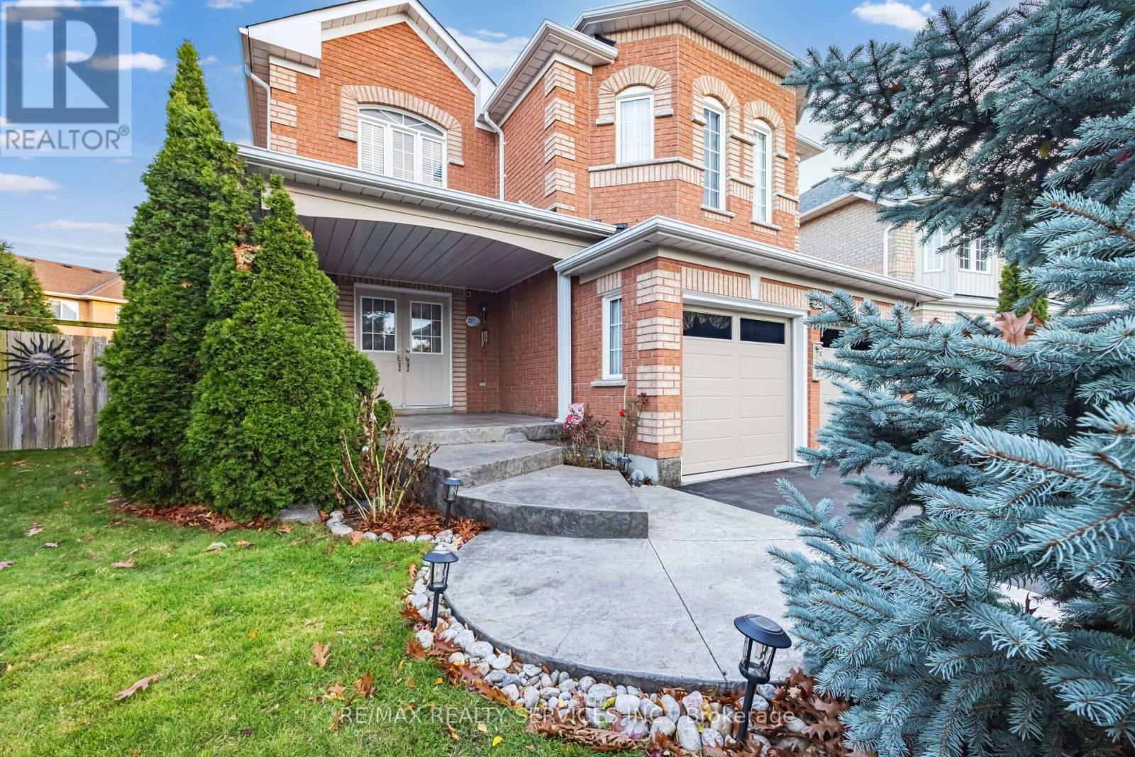 56 Pappain Crescent, Brampton, Ontario  L7A 3J6 - Photo 7 - W12562034