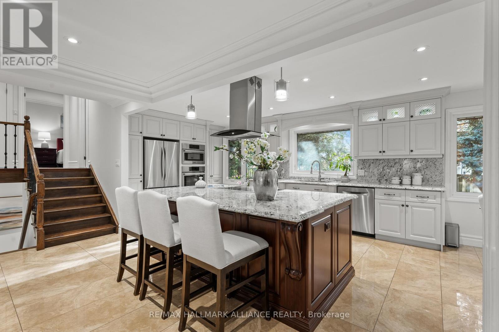 130 Tavistock Square, Oakville, Ontario  L6K 2V2 - Photo 12 - W12562064