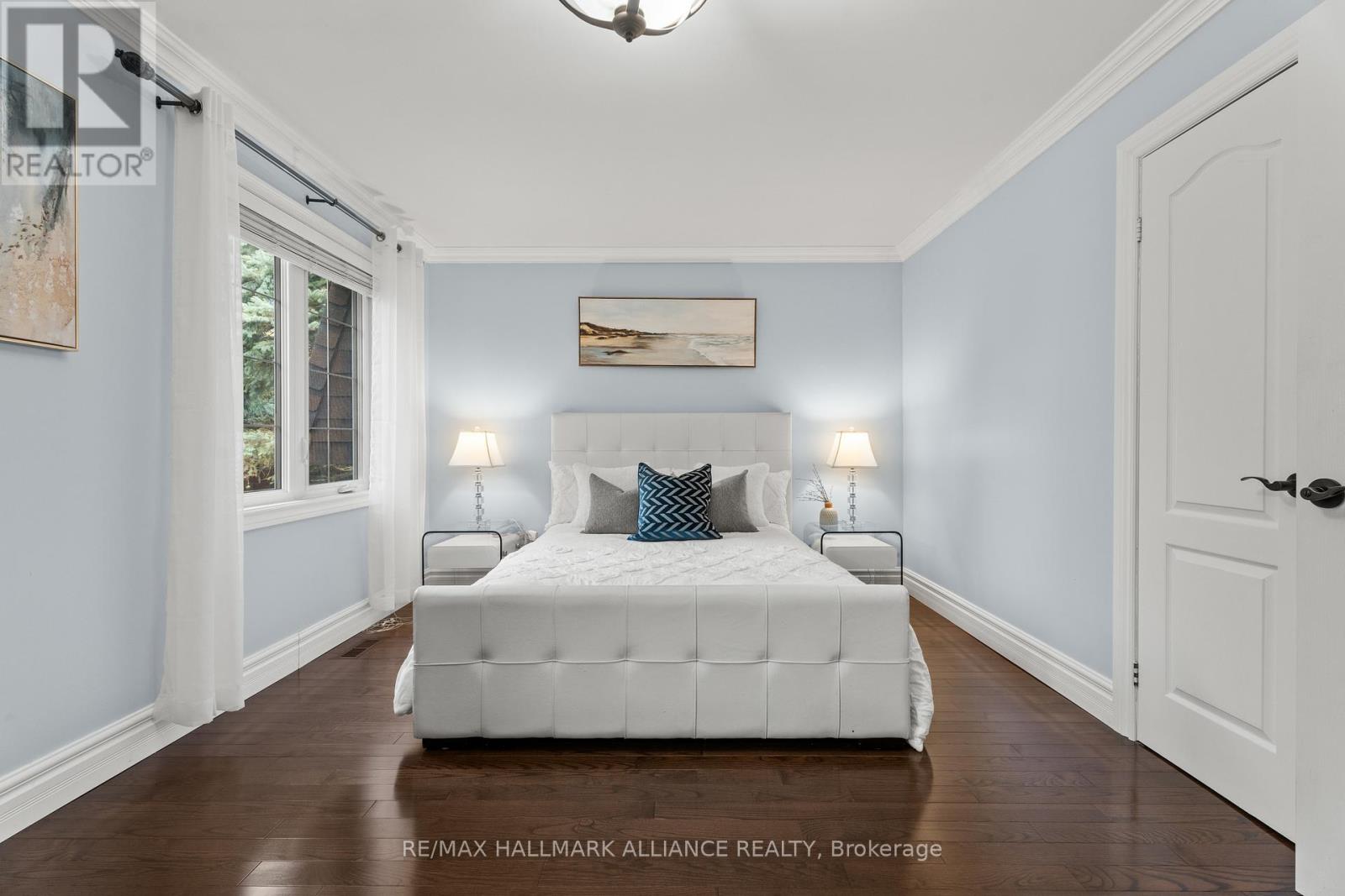 130 Tavistock Square, Oakville, Ontario  L6K 2V2 - Photo 22 - W12562064