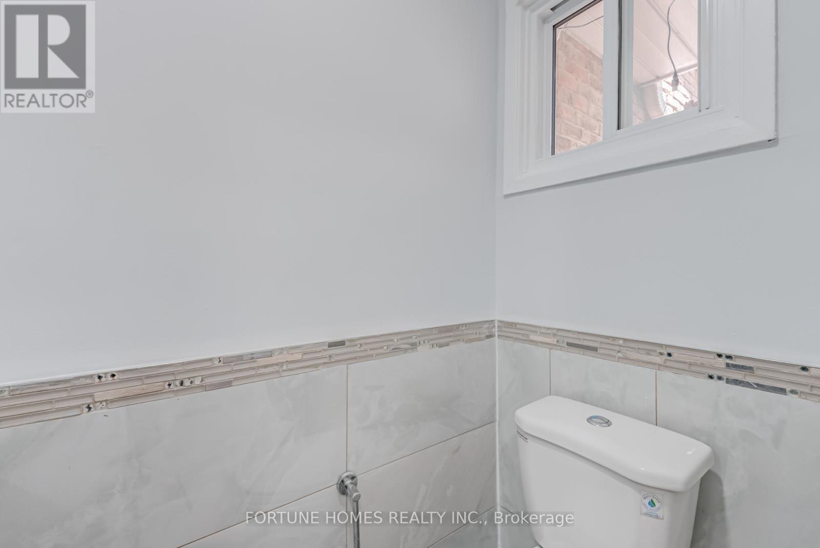 59 Enmount Drive, Brampton, Ontario  L6T 4C9 - Photo 22 - W12562104