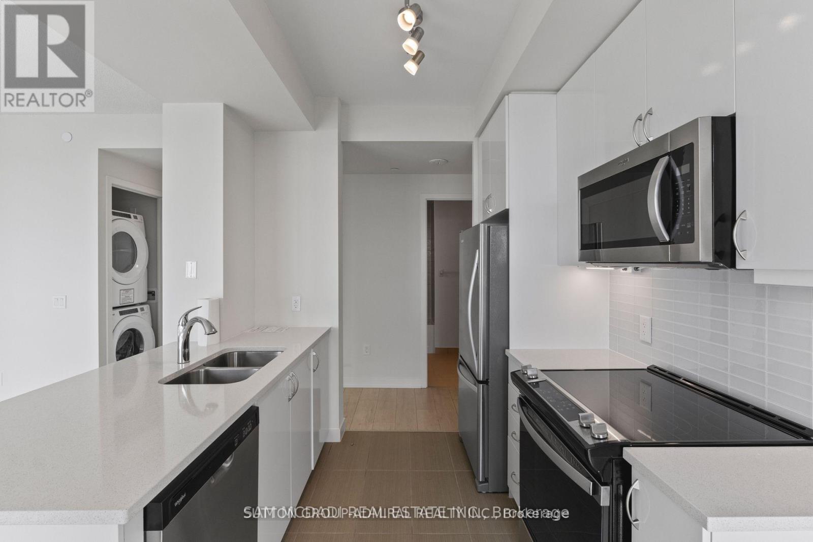 4305 - 38 Annie Craig Drive, Toronto, Ontario  M8V 0G9 - Photo 5 - W12562134