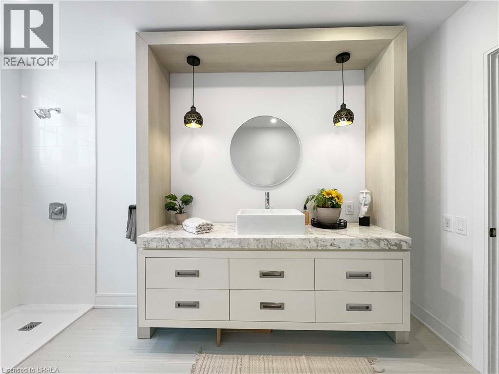 18 Harper Boulevard, Brantford, Ontario  N3T 0E1 - Photo 35 - 40767968