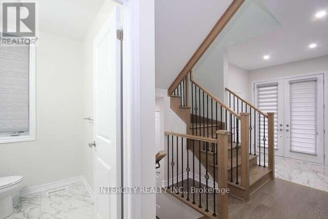 19 Galvin Avenue, Caledon, Ontario  L7C 4M5 - Photo 10 - W12562142