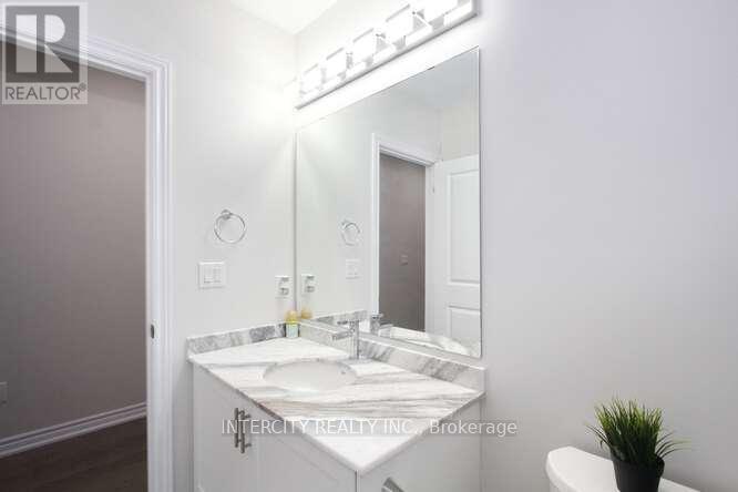 19 Galvin Avenue, Caledon, Ontario  L7C 4M5 - Photo 12 - W12562142