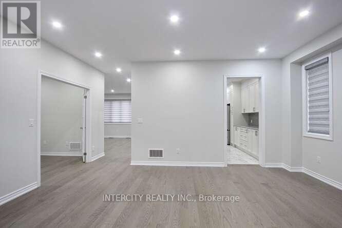 19 Galvin Avenue, Caledon, Ontario  L7C 4M5 - Photo 13 - W12562142