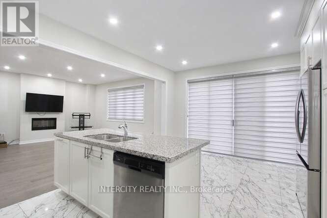 19 Galvin Avenue, Caledon, Ontario  L7C 4M5 - Photo 26 - W12562142