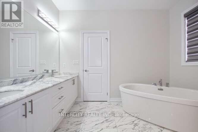 19 Galvin Avenue, Caledon, Ontario  L7C 4M5 - Photo 35 - W12562142