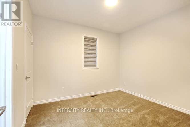 19 Galvin Avenue, Caledon, Ontario  L7C 4M5 - Photo 43 - W12562142