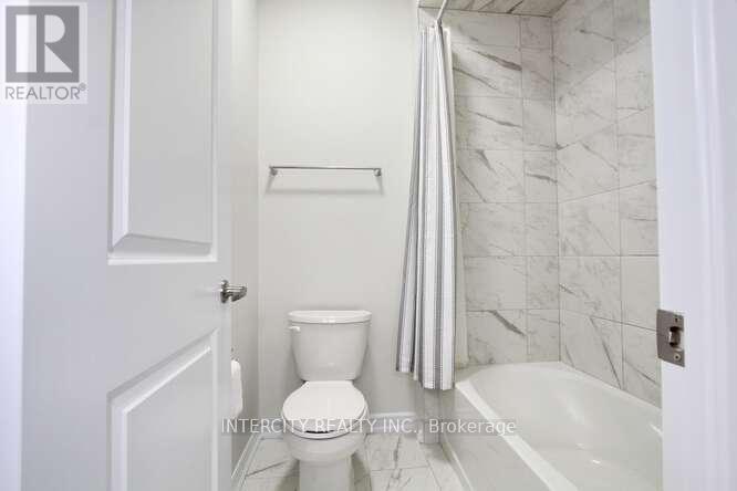 19 Galvin Avenue, Caledon, Ontario  L7C 4M5 - Photo 46 - W12562142